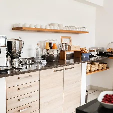 호텔 Vier Jahreszeiten An Der Therme & Kliniken Naehe Freiburg & Schwarzwald Ideal Fuer Wellness Kur & Business Ausfluege 24h Check In- Wlan & Parken Gratis 바트크로찡엔