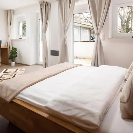 Vier Jahreszeiten An Der Therme & Kliniken Naehe Freiburg & Schwarzwald Ideal Fuer Wellness Kur & Business Ausfluege 24h Check In- Wlan & Parken Gratis Ξενοδοχείο Bad Krozingen