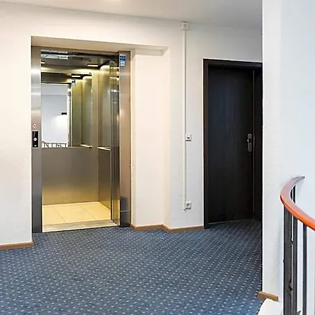 Vier Jahreszeiten An Der Therme & Kliniken Naehe Freiburg & Schwarzwald Ideal Fuer Wellness Kur & Business Ausfluege 24h Check In- Wlan & Parken Gratis Hotel