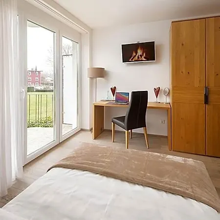 Vier Jahreszeiten An Der Therme & Kliniken Naehe Freiburg & Schwarzwald Ideal Fuer Wellness Kur & Business Ausfluege 24h Check In- Wlan & Parken Gratis