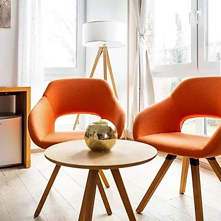 Hotel Vier Jahreszeiten An Der Therme & Kliniken Naehe Freiburg & Schwarzwald Ideal Fuer Wellness Kur & Business Ausfluege 24h Check In- Wlan & Parken Gratis Bad Krozingen