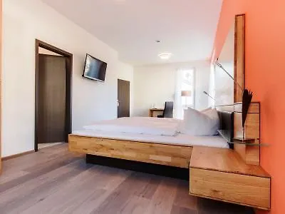 Ξενοδοχείο Vier Jahreszeiten An Der Therme & Kliniken Naehe Freiburg & Schwarzwald Ideal Fuer Wellness Kur & Business Ausfluege 24h Check In- Wlan & Parken Gratis 3*