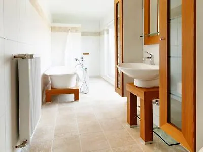 Vier Jahreszeiten An Der Therme & Kliniken Naehe Freiburg & Schwarzwald Ideal Fuer Wellness Kur & Business Ausfluege 24h Check In- Wlan & Parken Gratis